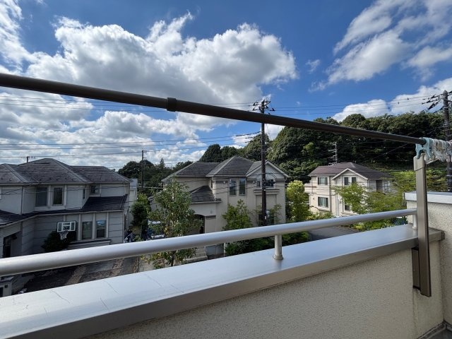 【バルコニー】