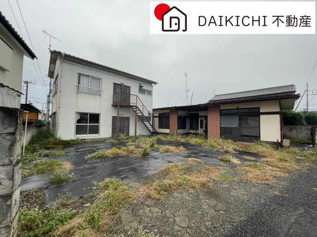 【外観】 | 本庄市前原1丁目　中古戸建 | 敷地内にアパート有り