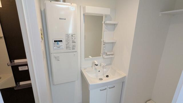 レピュア青砥レジデンスの独立洗面台