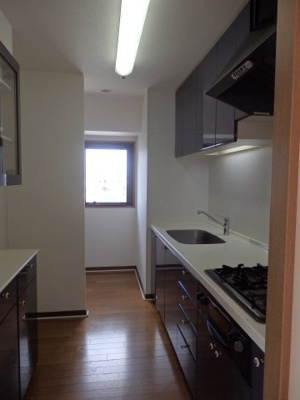 【キッチン】 | パレソレイユ西新宿 | 周辺は商業施設・行政施設が点在しているため生活環境も整っています