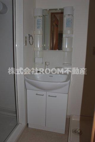 イーストリッツの独立洗面台|独立洗面化粧台が付いています