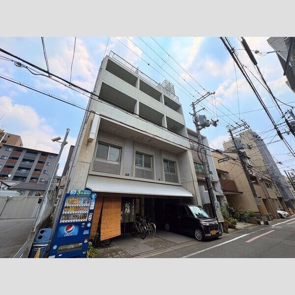 サヘルボックスの外観