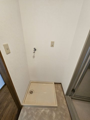 【設備】 | ネオハイツ鳥取 | 洗濯機置場