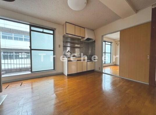 大和ハイツの居間・リビング