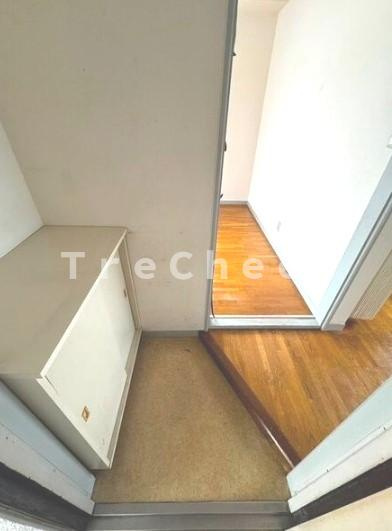 大和ハイツの玄関