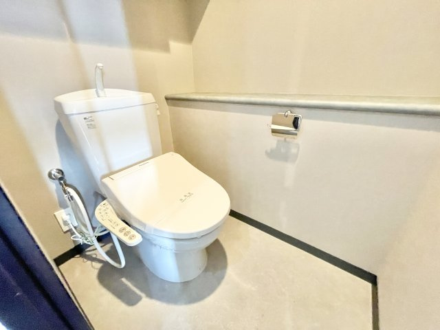 エステムコート御殿山シティライフのトイレ|ゆったりとした空間のトイレです