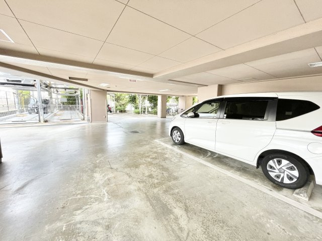 エステムコート御殿山シティライフの駐車場|駐車場です