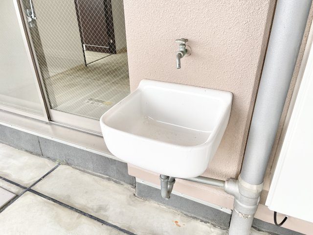 エステムコート御殿山シティライフのその他|ベランダのスロップシンクです