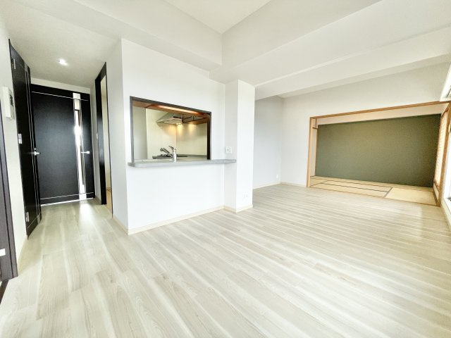 エステムコート御殿山シティライフの居間・リビング|使いやすい居間です