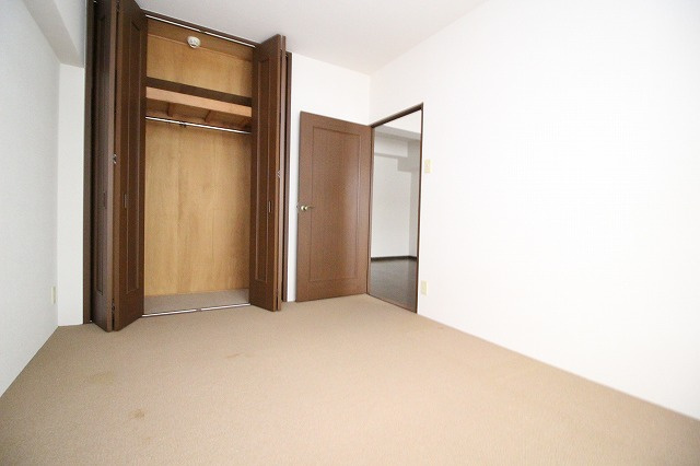 ダイアパレス中宝永町の洋室|個人の部屋や寝室として使える洋室です