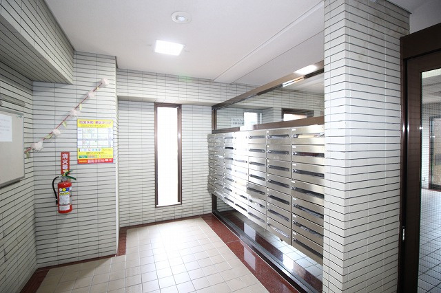 ダイアパレス中宝永町のエントランス|建物の内部です