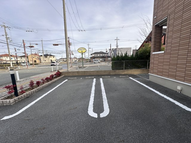 アバンツァート玉手Ⅲの駐車場