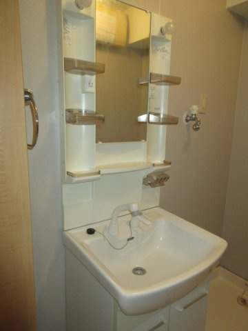 アビリアなごみの独立洗面台|参考写真です。別のお部屋の写真です。