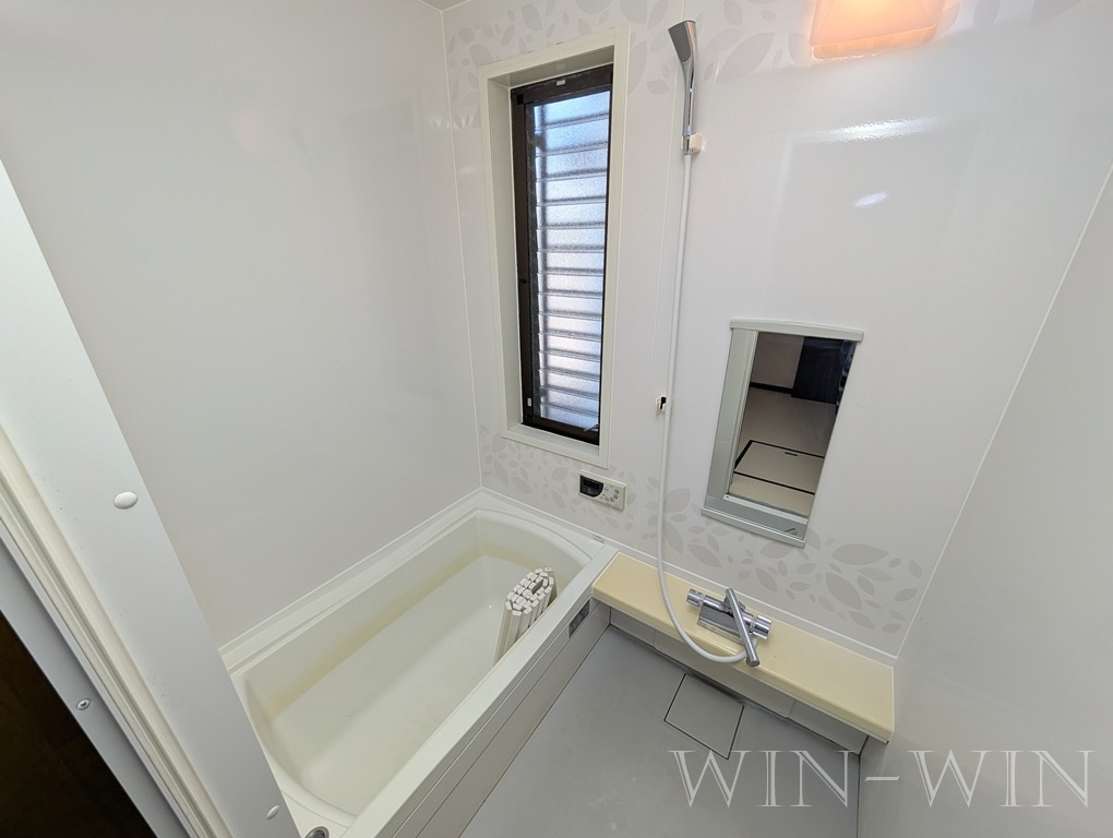 つつじが丘戸建の浴室