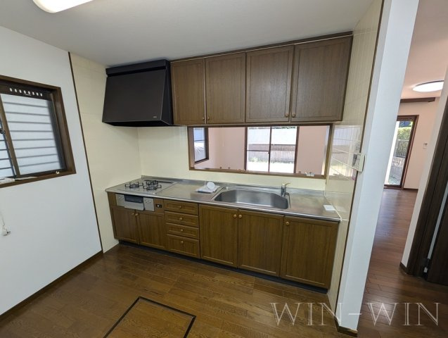 つつじが丘戸建の居間・リビング