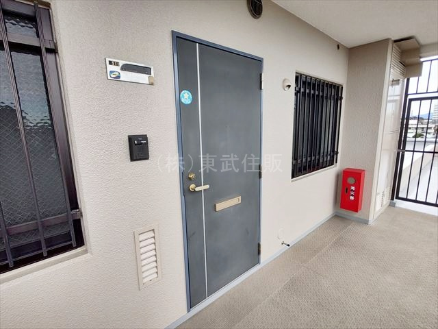 【玄関】 | エクセルふじみ野 | 落ち着いた雰囲気の玄関です