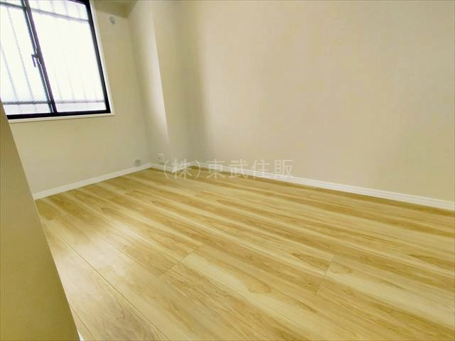 【洋室】 | エクセルふじみ野 | 北東側4.2帖洋室　テレワークや趣味のお部屋にいかがでしょうか