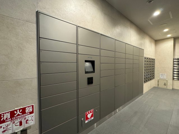 【設備】 | 【宅配ボックス】大小さまざまなサイズに対応！宅配時間を気にせず、いつでもお出かけいただけます！