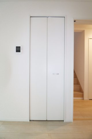 郡山市開成5丁目　　２号棟　　開成小学校、郡山第１中学区の収納|リビング収納♪