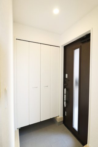 郡山市開成5丁目　　２号棟　　開成小学校、郡山第１中学区の収納|シューズクローゼット♪