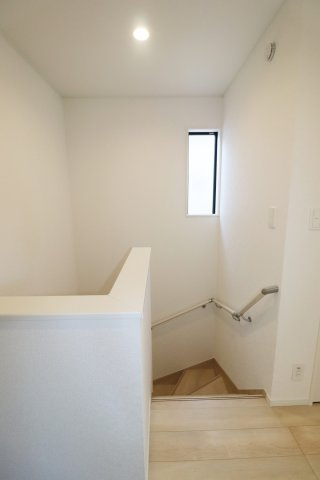 郡山市開成5丁目　　２号棟　　開成小学校、郡山第１中学区の洋室