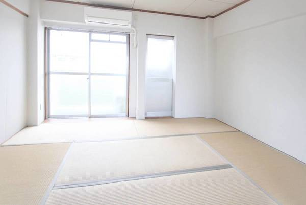 ビレッジハウス私部4号棟の居間・リビング|ビレッジハウスの同一物件・同一タイプの間取りの写真です