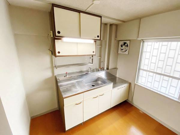 ビレッジハウス私部4号棟のキッチン|ビレッジハウスの同一物件・同一タイプの間取りの写真です