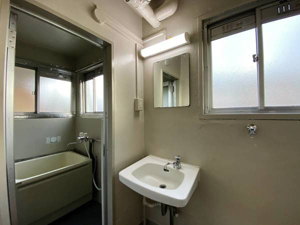 ビレッジハウス私部4号棟の洗面所|ビレッジハウスの同一物件・同一タイプの間取りの写真です