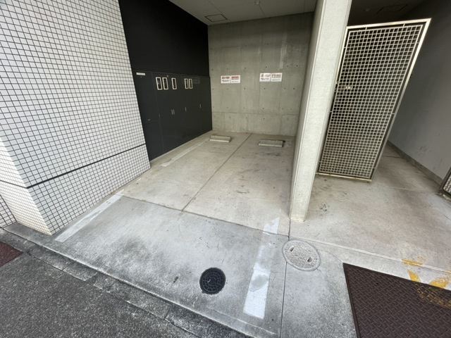 リエス東別院の駐車場