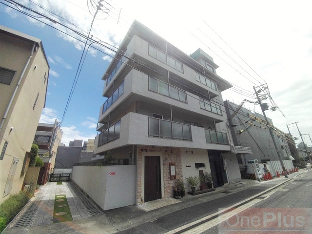 ヴィラ本山の外観