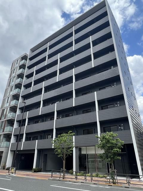 クレストコート東日暮里の外観