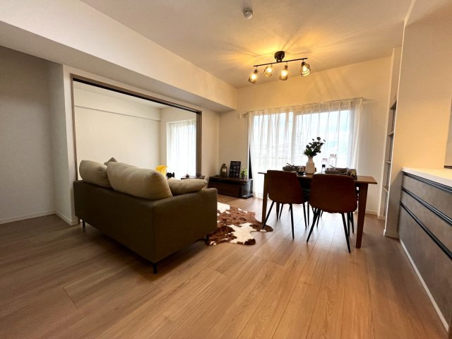 ベルヴィ香椎壱番館の居間・リビング