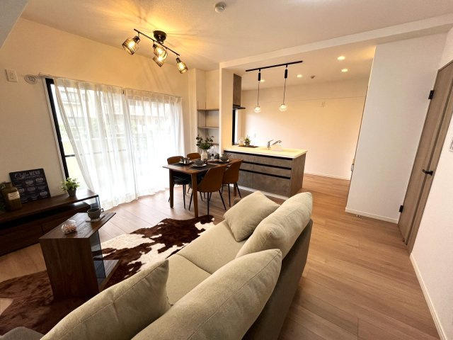 ベルヴィ香椎壱番館の居間・リビング