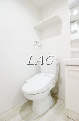 【トイレ】 | ユニヴェール西新井 | トイレです。※同一仕様です。