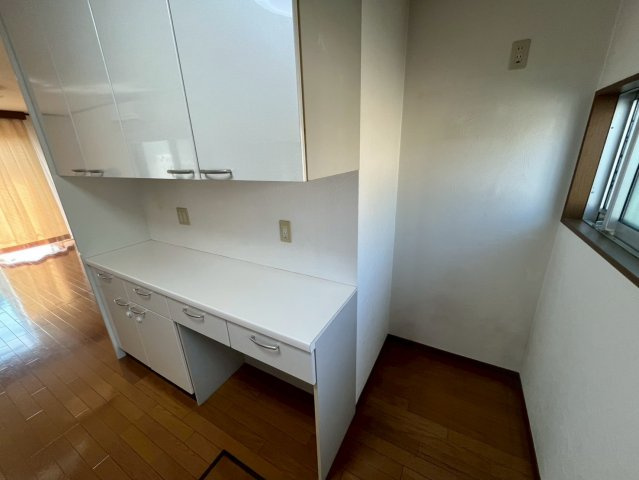 神陵台9丁目戸建の内装