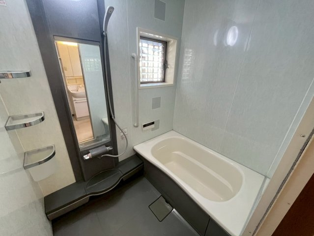 神陵台9丁目戸建の浴室