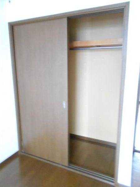 クレーネA棟の収納