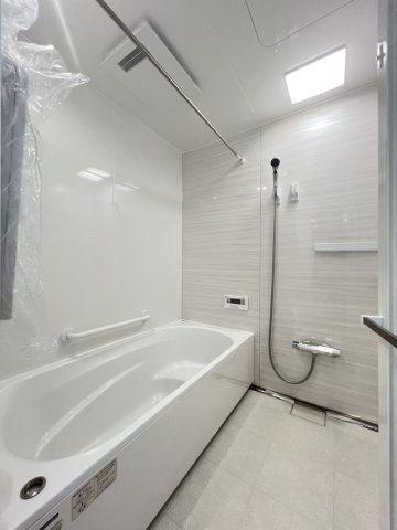 古閑中町戸建の浴室