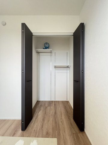 古閑中町戸建の収納