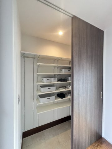 古閑中町戸建の収納