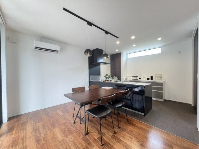 古閑中町戸建のダイニング