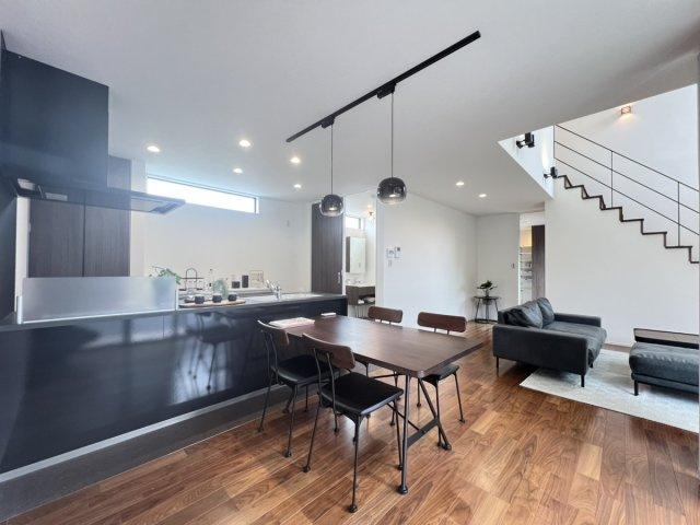 古閑中町戸建のダイニング