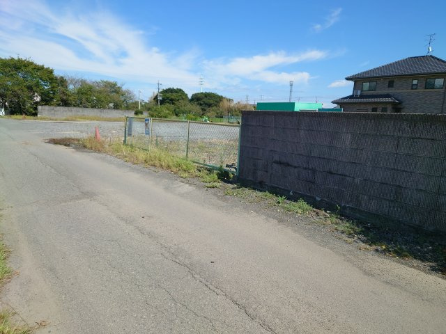 【前面道路含む現地写真】の画像