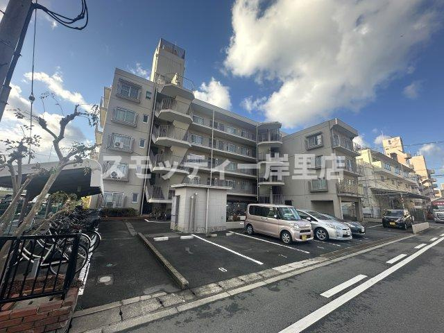 エバーグリーン住之江の駐車場