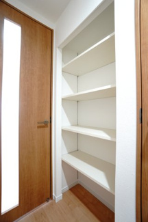 【収納】 | 【上質リフォーム】ファミール江波公園リバーサイド参番館 | 室内（2025年9月5日11：00頃）撮影