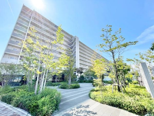 【外観】 | S.J.Cレジデンス | 南海高野線「初芝」駅が徒歩9分。通勤にも外出にもアクセス良好。家族でおでかけすることも増えそうですね♪