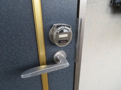 【玄関】 | ヨコカワハイツ