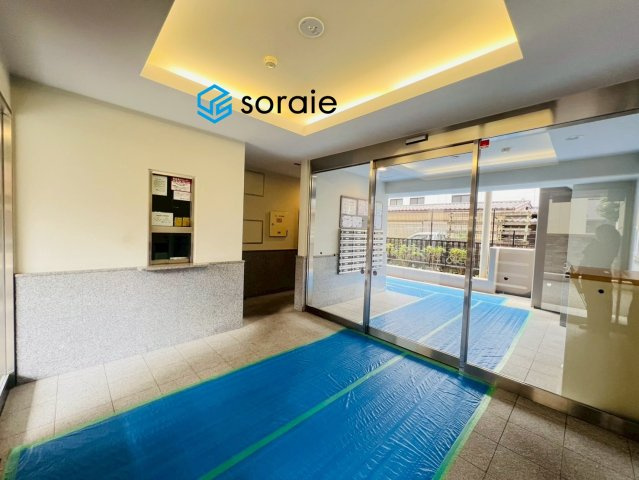 アイディスクエア川越新富町のエントランス