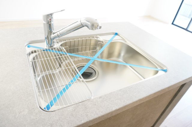 越谷市登戸町 新築分譲住宅のキッチン