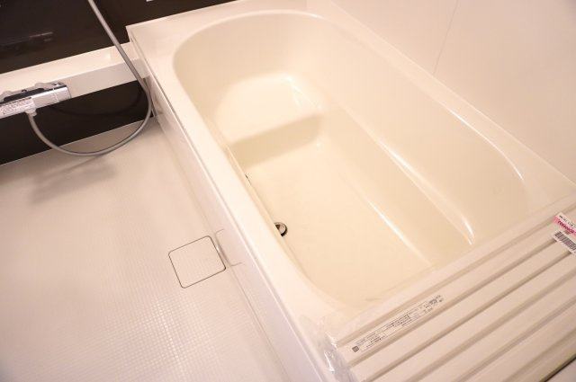 越谷市登戸町 新築分譲住宅の浴室